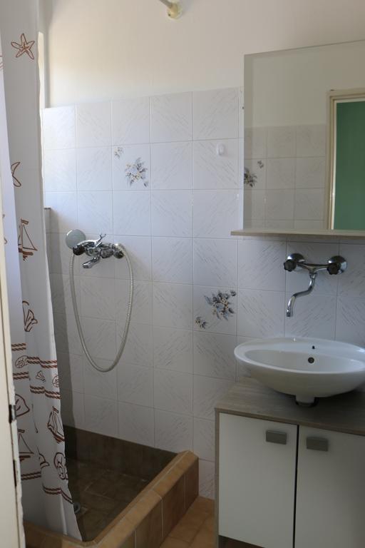 Apartments Milatic Jelsa  Exterior photo